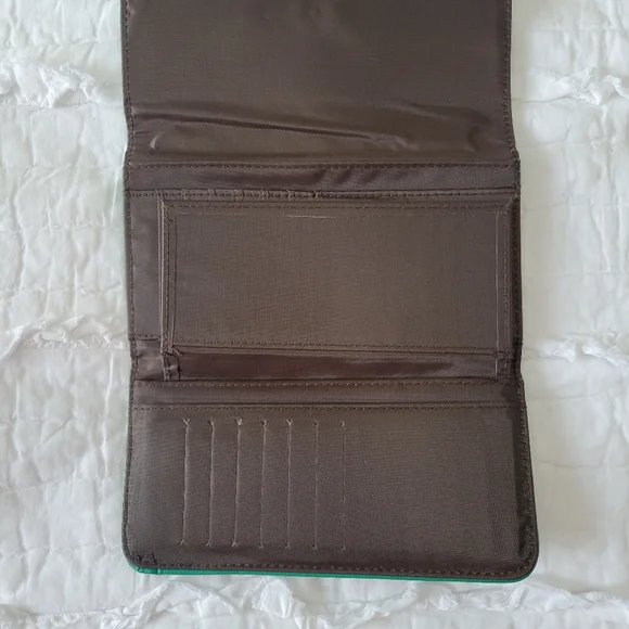 Kelly Green and Gold Hardware Wallet NWOT Faux Leather - Picture 7 of 10